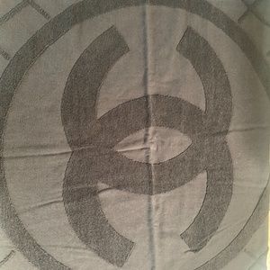 CHANEL CC Mark CC logo.
